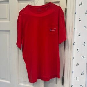 Mens Vineyard Vines tshirt. Size large. Like new!